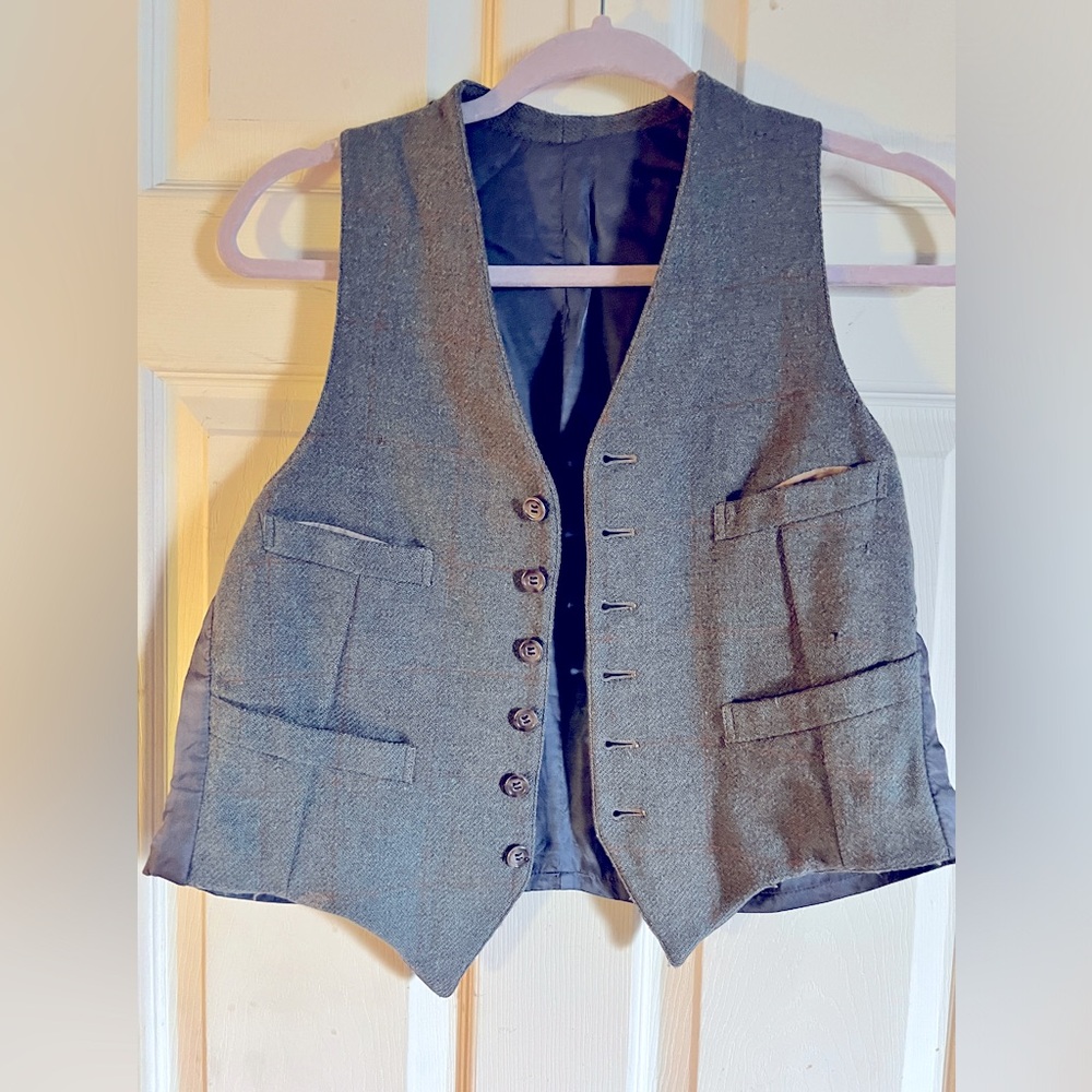 Vintage cowboy cut tweed vest with four front pockets